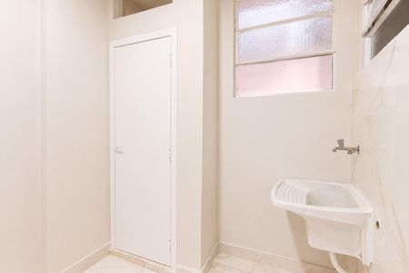 Apartamento à venda com 98m², 2 quartos e 1 vaga Apartamento à venda com 98m², 2 quartos e 1 vagaÁrea de Serviço
