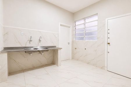 Apartamento à venda com 98m², 2 quartos e 1 vaga Apartamento à venda com 98m², 2 quartos e 1 vagaCozinha
