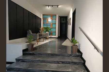 Apartamento à venda com 98m², 2 quartos e 1 vaga Apartamento à venda com 98m², 2 quartos e 1 vagaHall Social