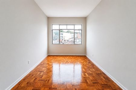 Apartamento à venda com 98m², 2 quartos e 1 vaga Apartamento à venda com 98m², 2 quartos e 1 vagaSala