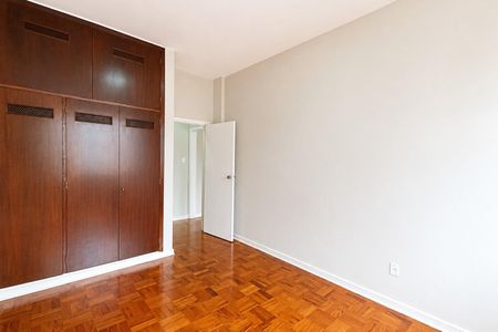 Apartamento à venda com 98m², 2 quartos e 1 vaga Apartamento à venda com 98m², 2 quartos e 1 vagaDormitório 1