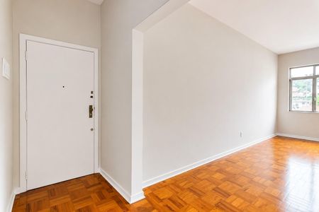 Apartamento à venda com 98m², 2 quartos e 1 vaga Apartamento à venda com 98m², 2 quartos e 1 vagaSala