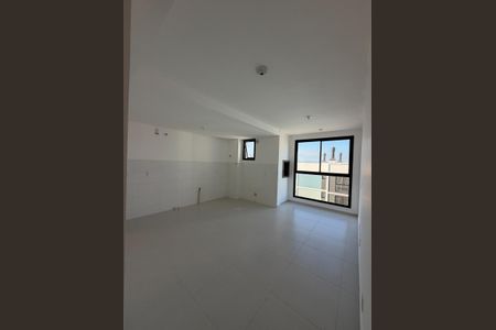 Apartamento para alugar com 2 quartos, 56m² em Serraria, São José