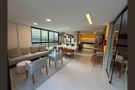 Apartamento para alugar com 2 quartos, 56m² em Serraria, São José