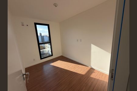 Apartamento para alugar com 2 quartos, 56m² em Serraria, São José