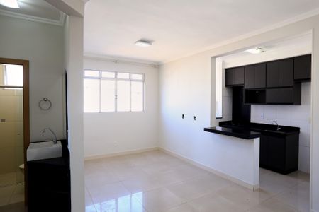 Sala de apartamento para alugar com 2 quartos, 50m² em Nova Vista, Belo Horizonte