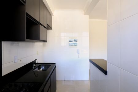 Apartamento para alugar com 50m², 2 quartos e 1 vaga Apartamento para alugar com 50m², 2 quartos e 1 vagaCozinha e Área de Serviço