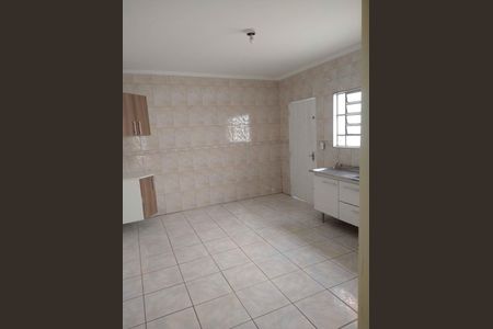Casa à venda com 130m², 2 quartos e 4 vagas Casa à venda com 130m², 2 quartos e 4 vagasCozinha