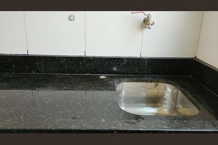 Cozinha  de apartamento para alugar com 2 quartos, 48m² em Vila Urupes, Suzano