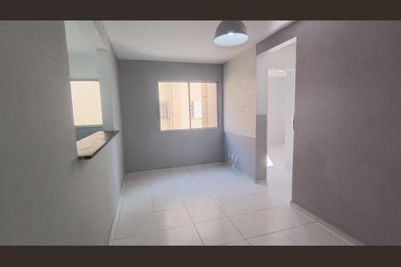 Sala de apartamento para alugar com 2 quartos, 48m² em Vila Urupes, Suzano