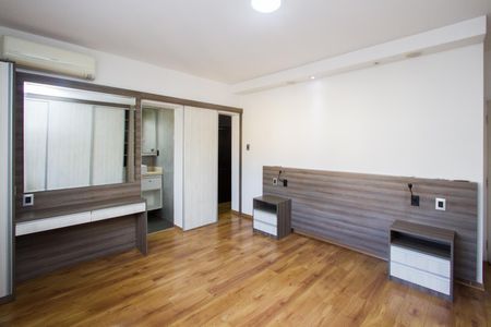 Casa à venda com 250m², 3 quartos e 2 vagas