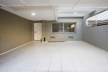 Casa à venda com 250m², 3 quartos e 2 vagas