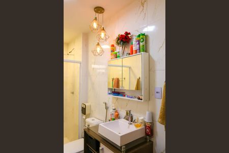 Casa de condomínio para alugar com 61m², 2 quartos e sem vaga Casa de condomínio para alugar com 61m², 2 quartos e sem vagaBanheiro
