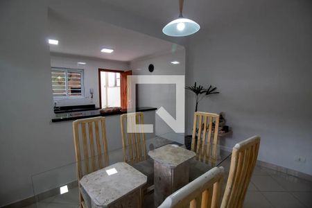 Casa à venda com 140m², 3 quartos e 2 vagas Casa à venda com 140m², 3 quartos e 2 vagasSala de Jantar