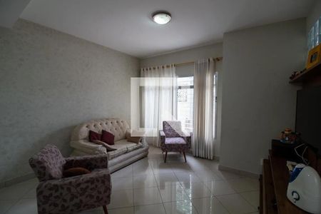 Casa à venda com 140m², 3 quartos e 2 vagas Casa à venda com 140m², 3 quartos e 2 vagasSala
