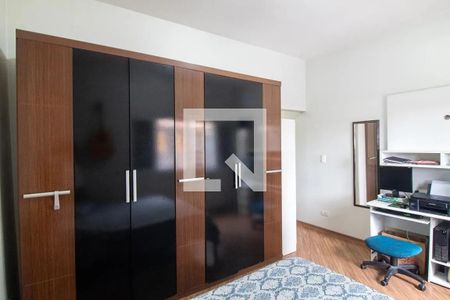 Casa à venda com 140m², 3 quartos e 2 vagas Casa à venda com 140m², 3 quartos e 2 vagasQuarto