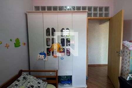 Casa à venda com 140m², 3 quartos e 2 vagas Casa à venda com 140m², 3 quartos e 2 vagasQuarto