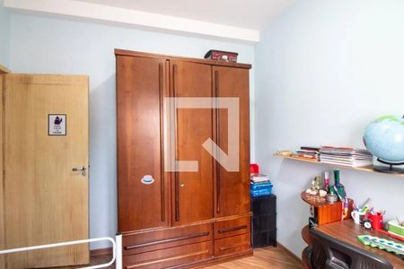 Casa à venda com 140m², 3 quartos e 2 vagas Casa à venda com 140m², 3 quartos e 2 vagasQuarto
