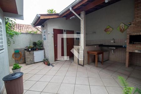 Casa à venda com 140m², 3 quartos e 2 vagas Casa à venda com 140m², 3 quartos e 2 vagasÁrea Externa
