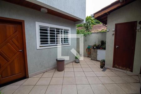 Casa à venda com 140m², 3 quartos e 2 vagas Casa à venda com 140m², 3 quartos e 2 vagasÁrea Externa