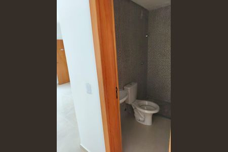 Banheiro de apartamento para alugar com 1 quarto, 30m² em Jardim Algarve, Viamão