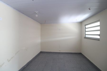 Casa para alugar com 100m², 3 quartos e 2 vagasQuarto da edícula