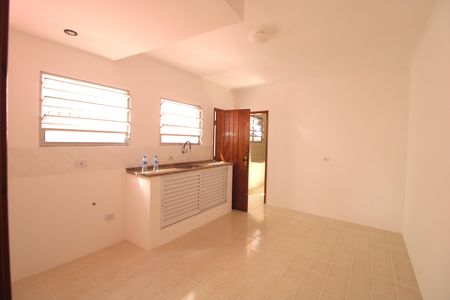 Casa para alugar com 100m², 3 quartos e 2 vagasCozinha