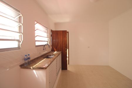Casa para alugar com 100m², 3 quartos e 2 vagasCozinha