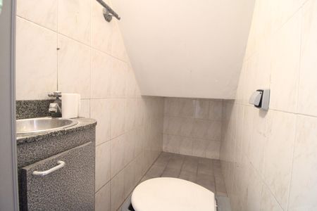 Casa para alugar com 100m², 3 quartos e 2 vagasLavabo
