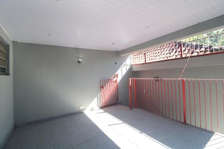 Casa para alugar com 100m², 3 quartos e 2 vagasVaranda da edícula