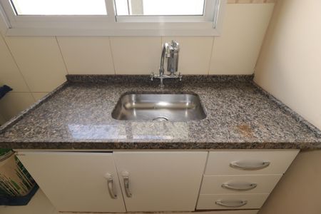 Apartamento à venda com 100m², 2 quartos e 1 vagaCozinha - Pia