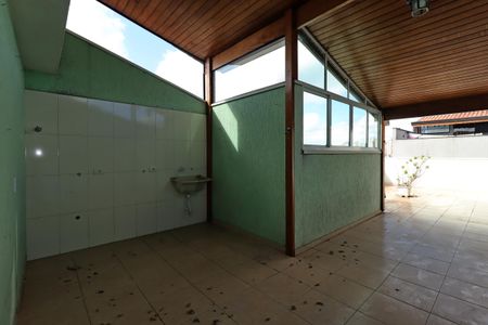 Apartamento à venda com 100m², 2 quartos e 1 vagaÁrea de Serviço
