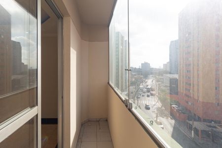 Apartamento à venda com 60m², 2 quartos e 1 vagaSacada