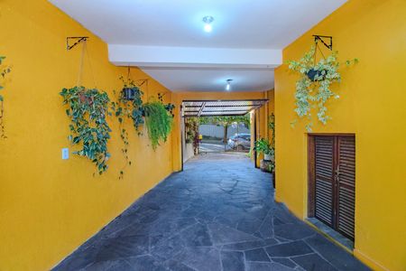 Casa à venda com 3 quartos, 274m² em Jardim Sabará, Porto Alegre