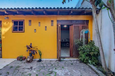 Casa à venda com 3 quartos, 274m² em Jardim Sabará, Porto Alegre