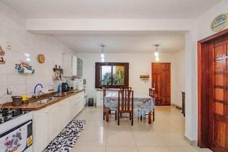 Casa à venda com 3 quartos, 274m² em Jardim Sabará, Porto Alegre