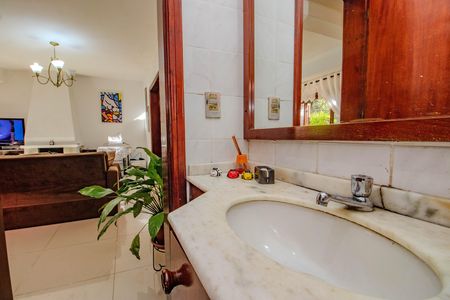Casa à venda com 274m², 3 quartos e 3 vagas