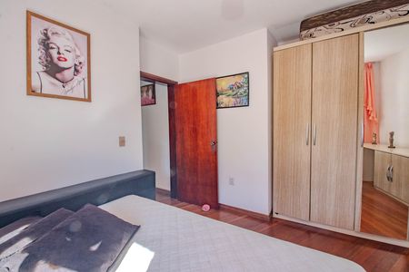 Casa à venda com 274m², 3 quartos e 3 vagas