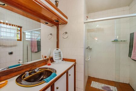 Casa à venda com 274m², 3 quartos e 3 vagas