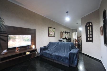 Sala de casa à venda com 3 quartos, 125m² em Jardim Iva, São Paulo
