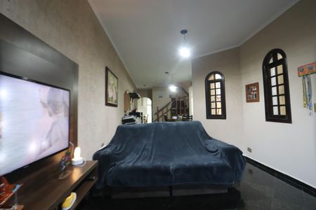 Casa à venda com 125m², 3 quartos e 3 vagasSala