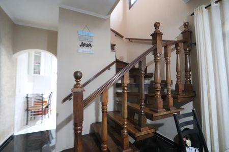 Escada de casa à venda com 3 quartos, 125m² em Jardim Iva, São Paulo