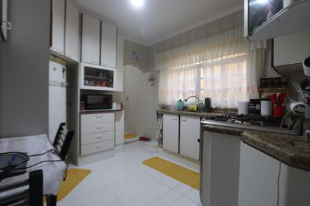 Cozinha de casa à venda com 3 quartos, 125m² em Jardim Iva, São Paulo