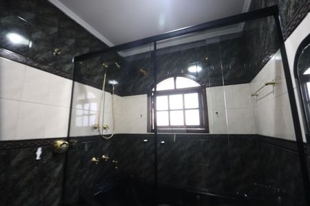 Casa à venda com 125m², 3 quartos e 3 vagasBanheiro da Suíte
