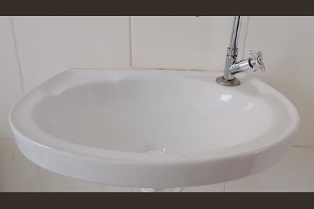 Banheiro de apartamento para alugar com 2 quartos, 48m² em Jardim Europa, Suzano