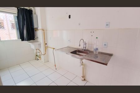 Cozinha de apartamento para alugar com 2 quartos, 48m² em Jardim Europa, Suzano