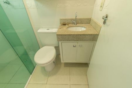 Apartamento à venda com 68m², 3 quartos e 1 vagaBanheiro Social