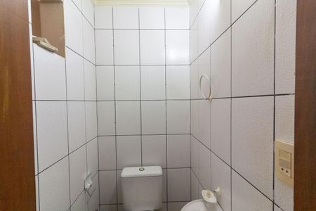 Casa para alugar com 140m², 3 quartos e 4 vagas Casa para alugar com 140m², 3 quartos e 4 vagasBanheiro de Serviço