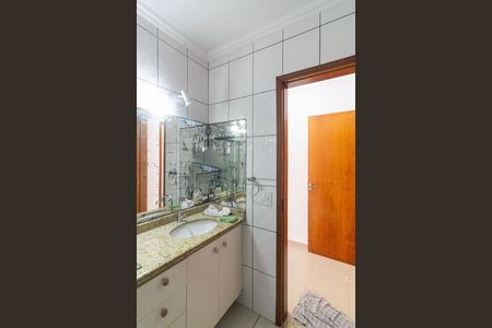 Casa para alugar com 140m², 3 quartos e 4 vagas Casa para alugar com 140m², 3 quartos e 4 vagasBanheiro Suíte