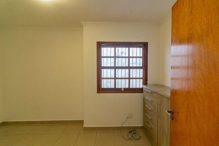 Casa para alugar com 140m², 3 quartos e 4 vagas Casa para alugar com 140m², 3 quartos e 4 vagasQuarto 2